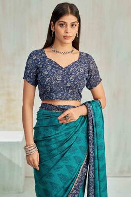 Teal green paisley floral printed crepe saree with printed unstitch blouse 5