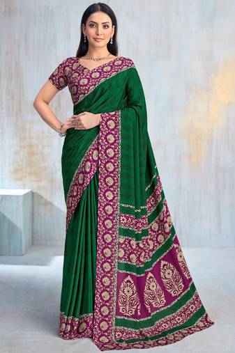 Green paisley floral printed crepe saree with printed unstitch blouse