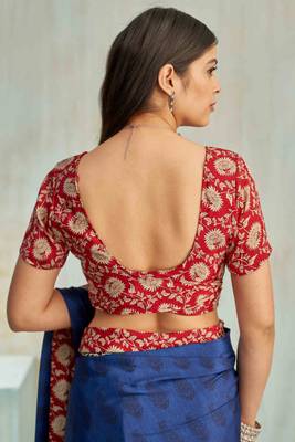 Blue paisley floral printed crepe saree with printed unstitch blouse 4