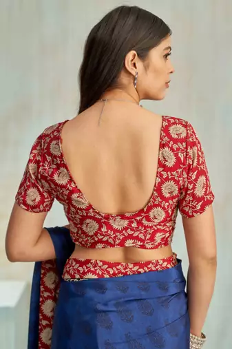 Blue paisley floral printed crepe saree with printed unstitch blouse
