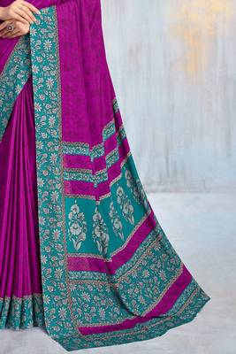 Purple paisley floral printed crepe saree with printed unstitch blouse 5