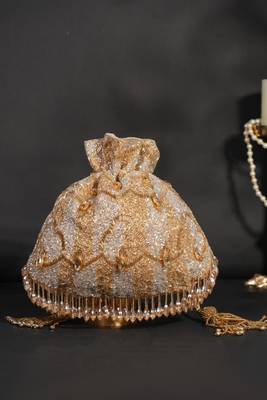 Sunheri gold and silver georgette embellished potli 2