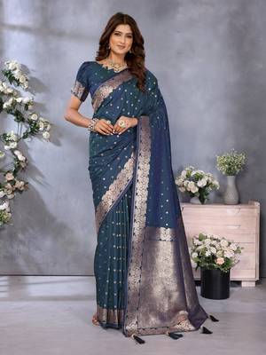 Morpich  Woven Silk Blend Saree With Blouse 1