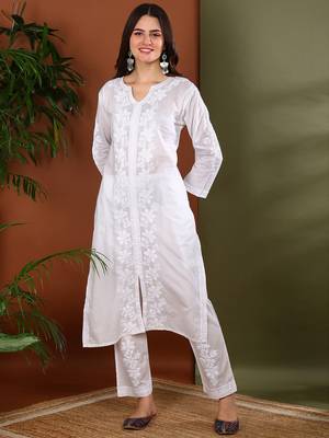 Floral embroidered chikankari straight pure cotton white front slit kurta with palazzos 1