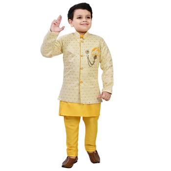 Boys ethnic motifs jacquard sherwani with solid kurta & pyjama set 1