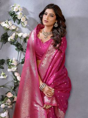 Pink Woven Silk Blend Saree With Blouse 1