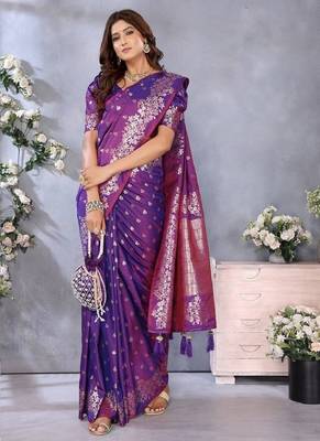Purple Woven Silk Blend Saree With Blouse 3
