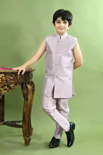 Boys geometric embroidered sequined sherwani with pant & necklace set - lilac
