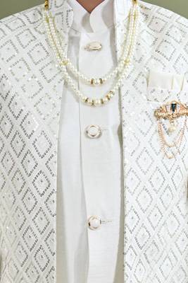 Boys geometric embroidered sequined sherwani with pant & necklace set - white 5