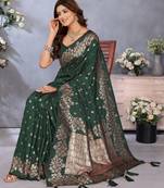 Green Woven Silk Blend Saree With Blouse