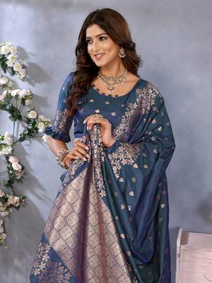 Morpic Woven Silk Blend Saree With Blouse 2