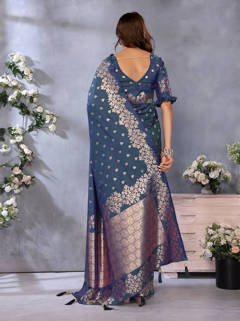Morpic Woven Silk Blend Saree With Blouse