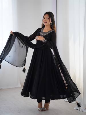 Designer anarkali suit 4