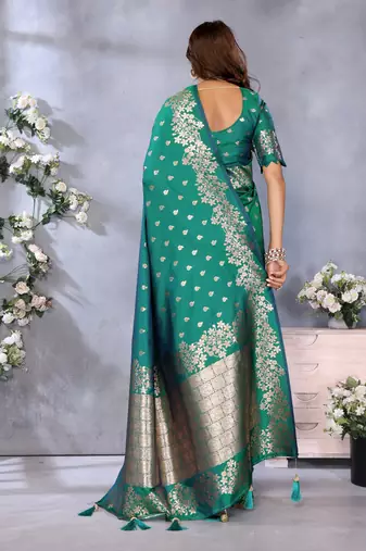 Rama Green Woven Silk Blend Saree With Blouse