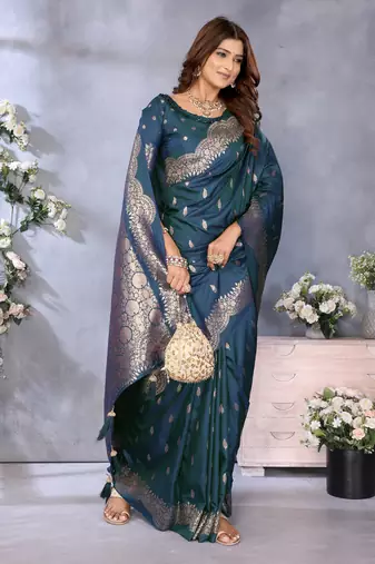 Morpic Woven Silk Blend Saree With Blouse