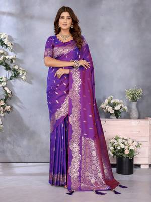 Purple Woven Silk Blend Saree With Blouse 1
