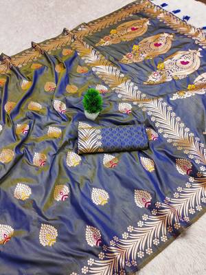 Grey Banarasi Silk blend Rich Pallu Saree 1