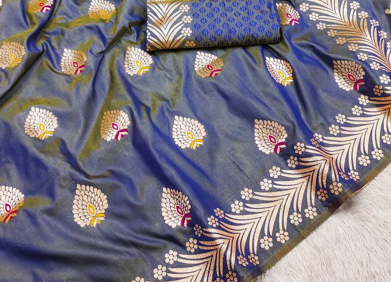 Grey Banarasi Silk blend Rich Pallu Saree