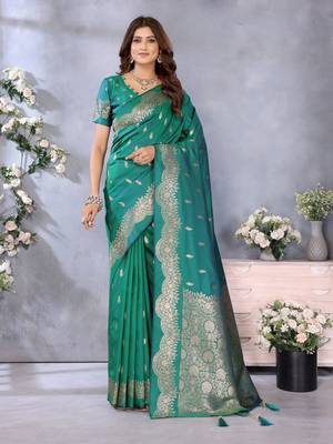 Rama Green Woven Silk Blend Saree With Blouse 3