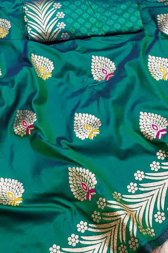 Emerald Green Banarasi silk blend Rich Pallu Saree