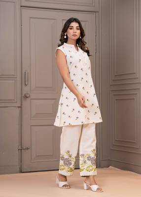 White printed cotton maurya verbena co-ord sets 2