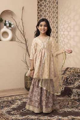 Cutiediva girls embroidered kurta skirt with dupatta 1