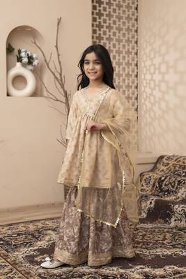 Cutiediva girls embroidered kurta skirt with dupatta 5
