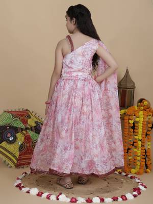 Girls wedding top and skirt set in pink 2
