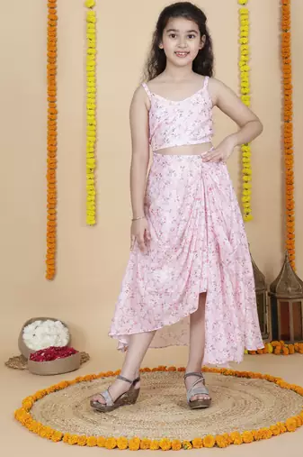 Girls designer skirt and top with shrug set