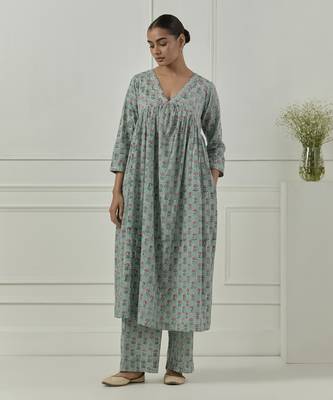 Blue cotton floral printed kurta set 1