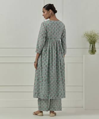 Blue cotton floral printed kurta set 4