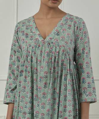Blue cotton floral printed kurta set 5