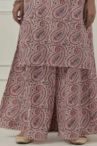 Maroon cotton floral printed kurta set