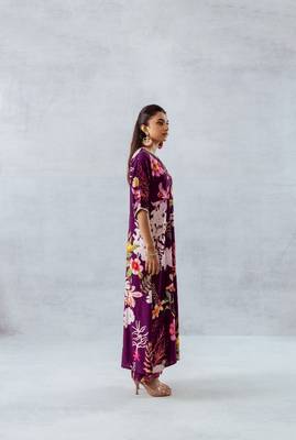 Wine crepe printed meadow set 2
