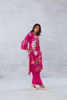 Pink crepe printed camelia set 4