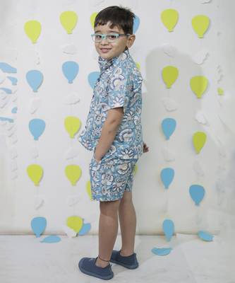 Blue cotton floral printed shirt and pant for boys 3