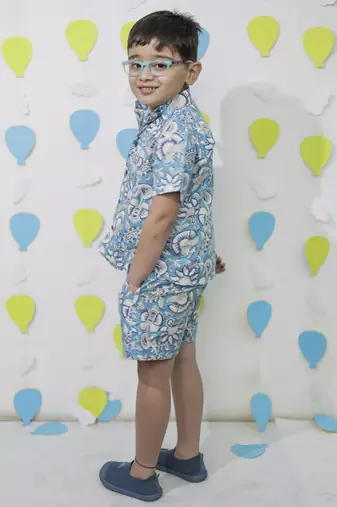 Blue cotton floral printed shirt and pant for boys