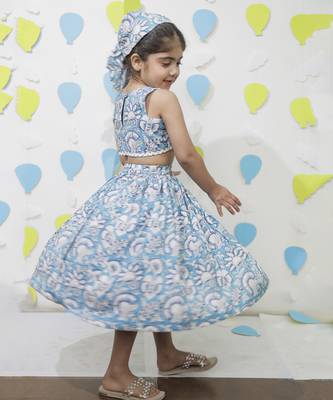 Blue cotton floral printed skirt and top for girls 4