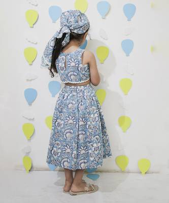 Blue cotton floral printed skirt and top for girls 5