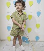 Green cotton floral printed shirt and pant for boys