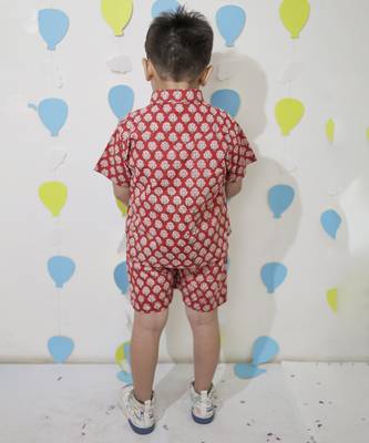 Red cotton floral printed shirt and pant for boys 5