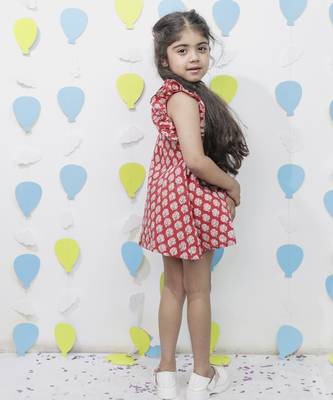 Red cotton floral printed dresses for girls 2