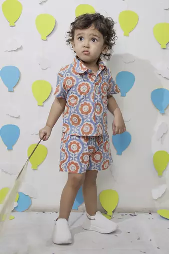 Multicolor cotton floral printed shirt and pant for boys