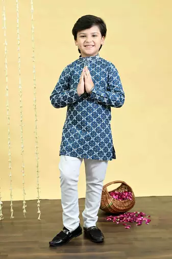 Boys viscose rayon embroidered sequinned kurta pyjama set - royal blue