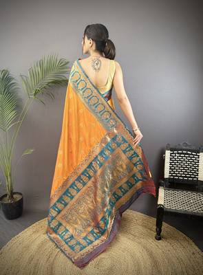 orange silk blend butti zari weaving constrast pallu banarasi saree 3