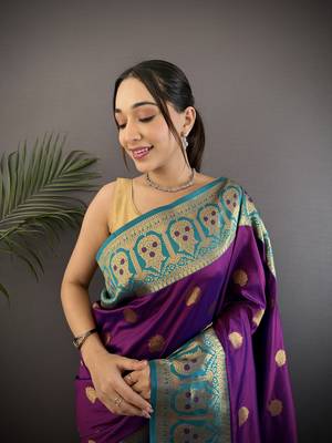 violet silk blend butti zari weaving constrast pallu banarasi saree 3