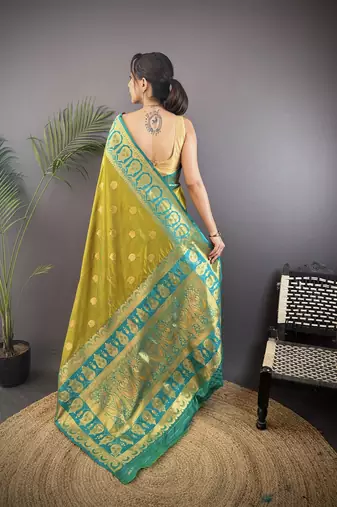 mustard silk blend butti zari weaving constrast pallu banarasi saree