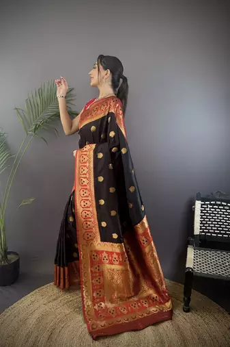 black silk blend butti zari weaving constrast pallu banarasi saree