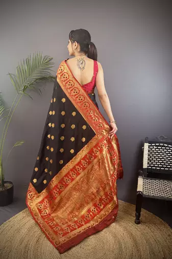 black silk blend butti zari weaving constrast pallu banarasi saree