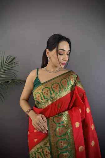 red silk blend butti zari weaving constrast pallu banarasi saree